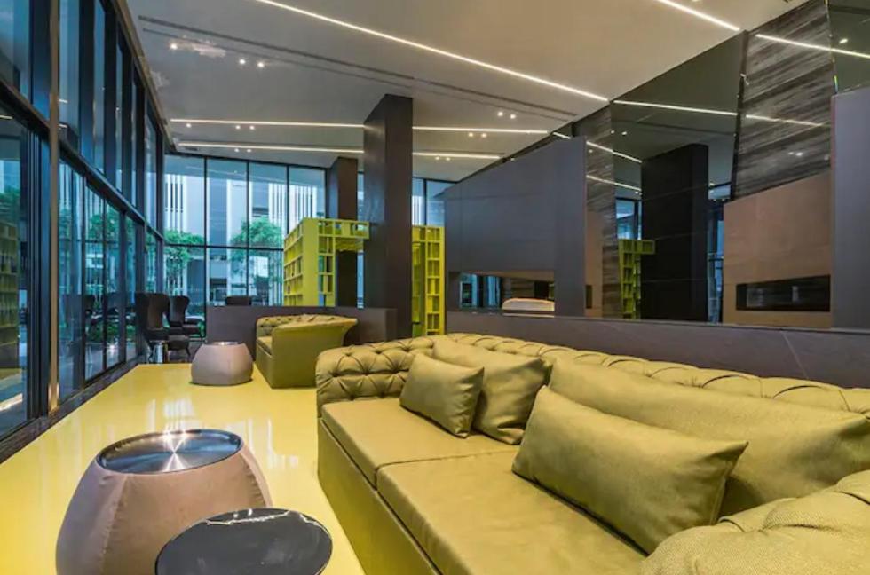 Base Central Pattaya Long Balcony King-Bed With Infinity Pool & Free Netflix! Extérieur photo