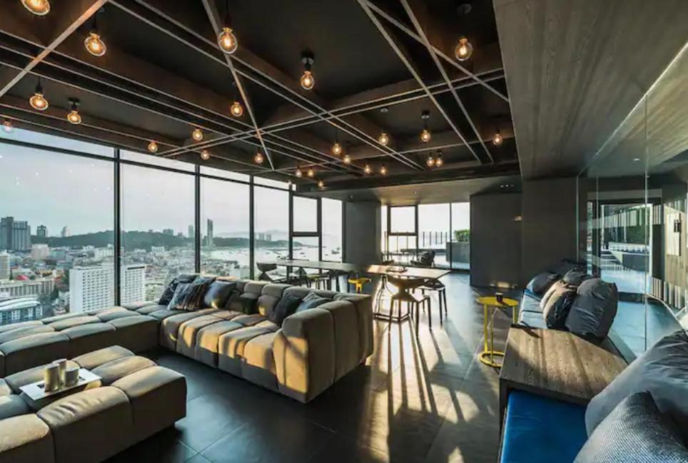 Base Central Pattaya Long Balcony King-Bed With Infinity Pool & Free Netflix! Extérieur photo