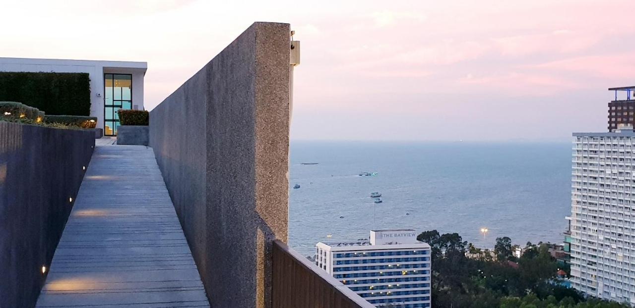 Base Central Pattaya Long Balcony King-Bed With Infinity Pool & Free Netflix! Extérieur photo