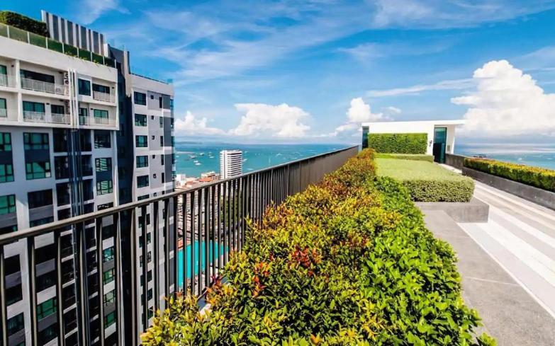 Base Central Pattaya Long Balcony King-Bed With Infinity Pool & Free Netflix! Extérieur photo